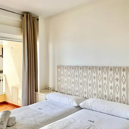 Cibeles Beachfront - Eaw Homes דירה